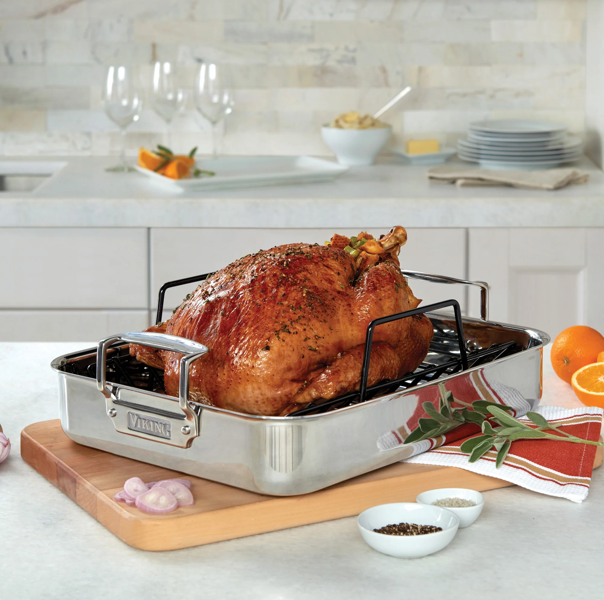Viking 3-Ply Stainless Steel Roaster with Rack - Image 11