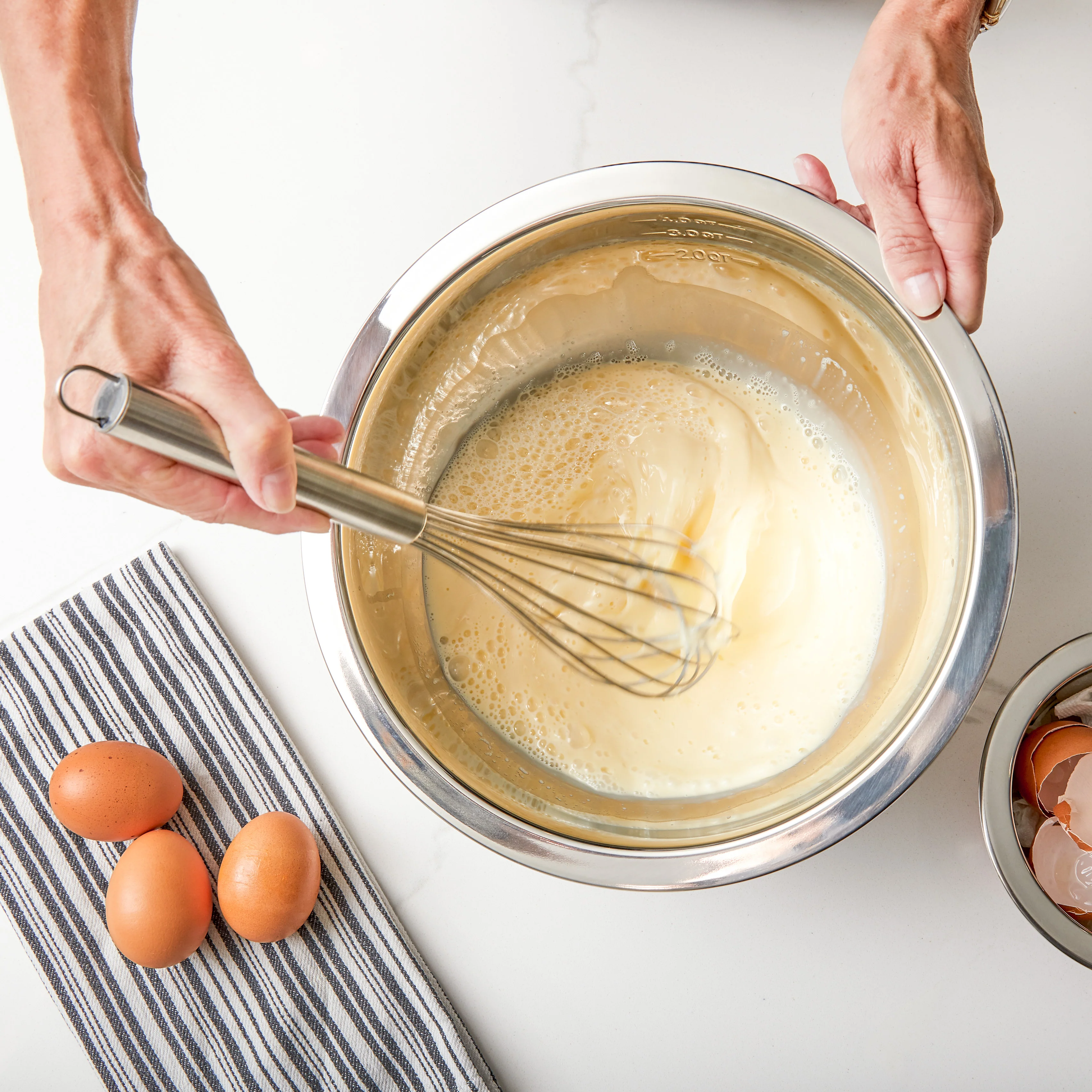 Viking 9-Piece Stainless Steel Mixing Bowl Set with Strainer, Teal - Image 6